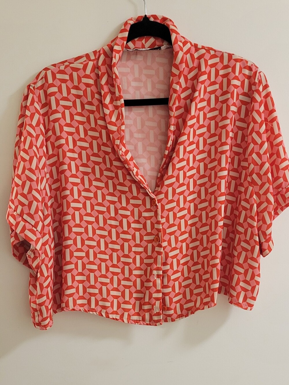 Twistwd Wunder Button-Front Geo Print Crop Top Size 16